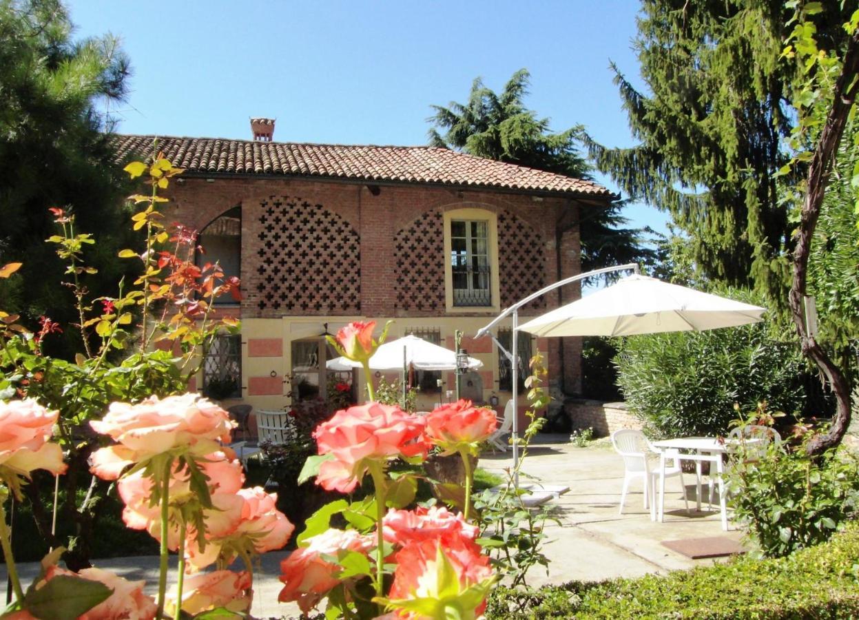 Hazelnut Valley Guarene Exterior photo