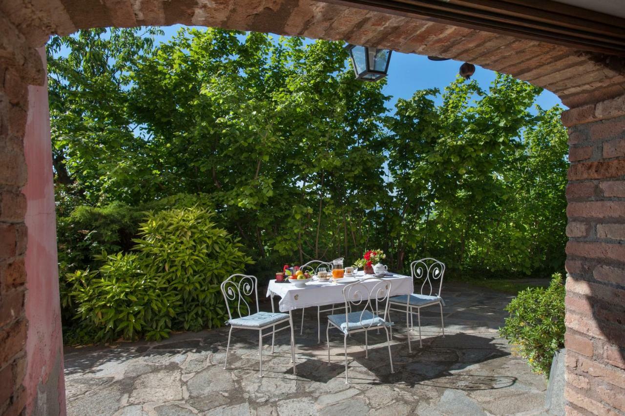 Hazelnut Valley Guarene Exterior photo